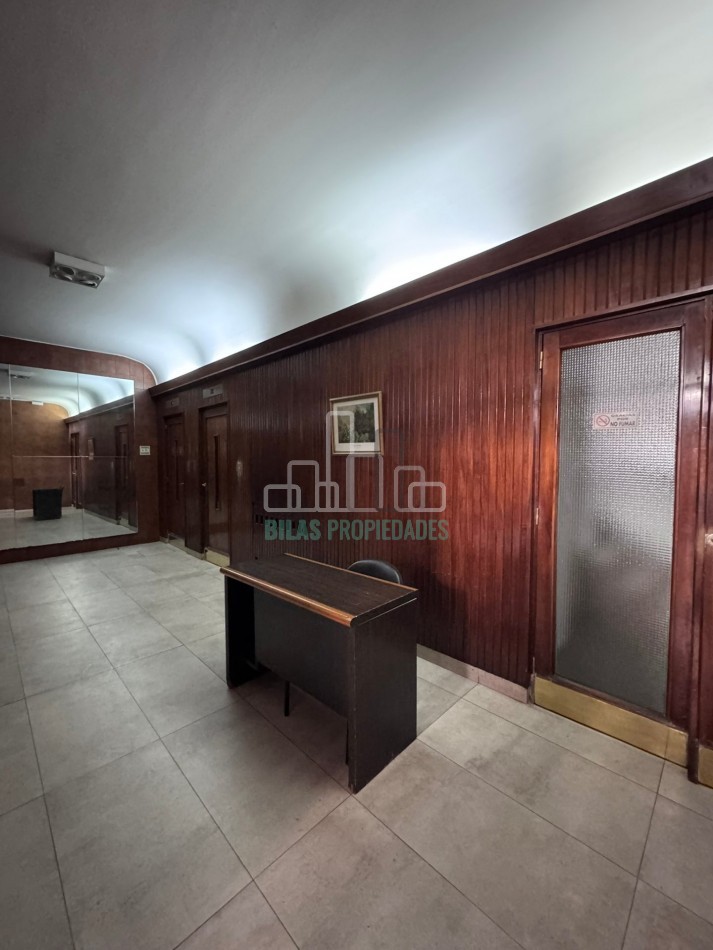 VENTA 3 AMBIENTES CON DEPENDENCIA Y BALCON AL FRENTE CON GRAN POTENCIAL