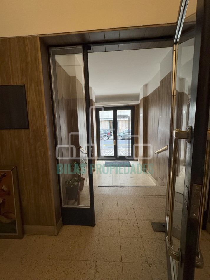 VENTA DEPARTAMENTO 3 AMBIENTES CON PATIO EN BALVANERA