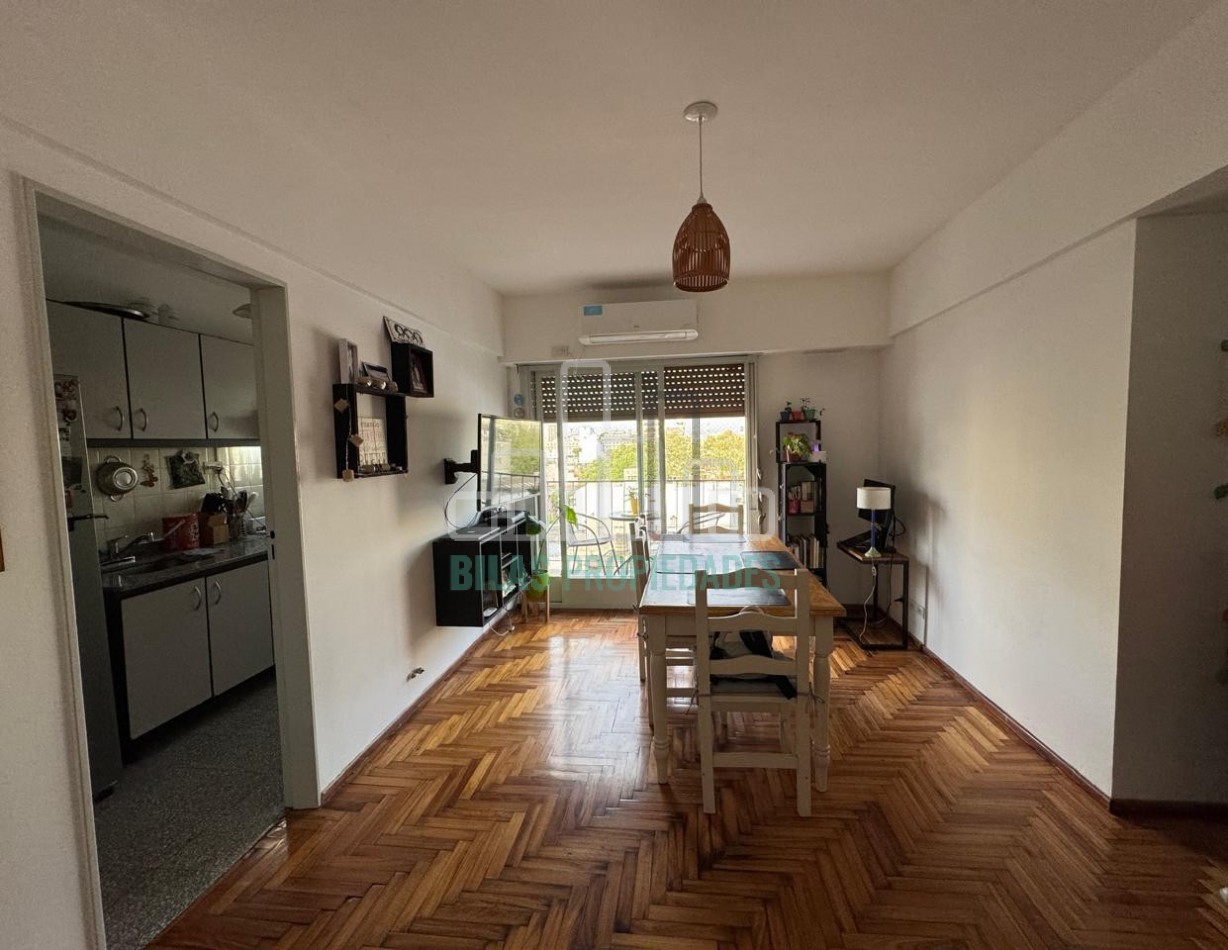 VENTA departamento de 2 ambientes con balcon al frente en Almagro