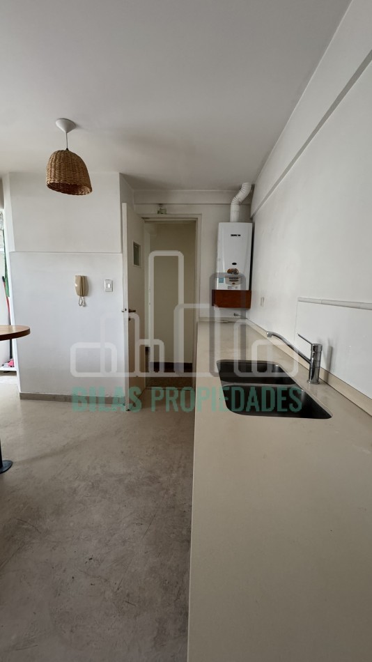 VENTA EXCLUSIVO PISO ENTERO DE 3 AMBIENTES CON TERRAZA Y PARRILLA PROPIA EN VILLA CRESPO