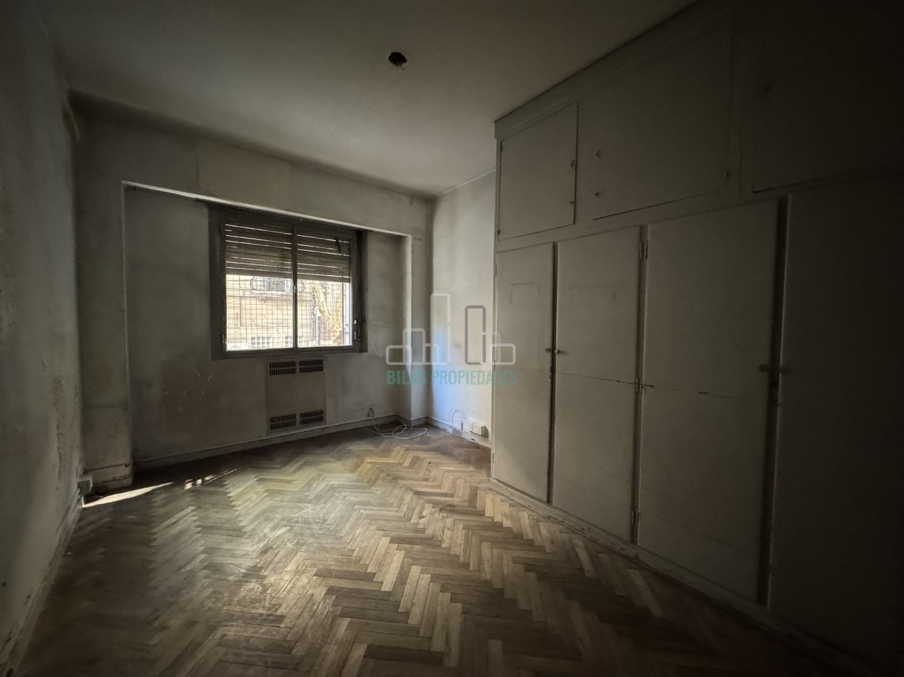 OPORTUNIDAD EN ALMAGRO - VENTA DEPARTAMENTO DE 4 AMBIENTES A REFACCIONAR