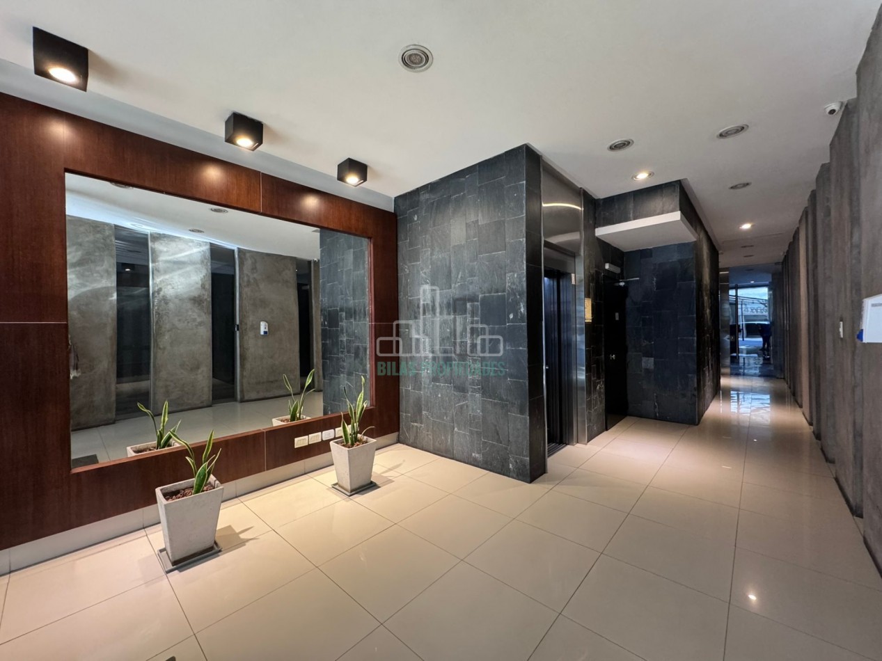 ALQUILER MONOAMBIENTE CON BALCON, VISTA ABIERTA Y AMENITIES- APTO PROFESIONAL