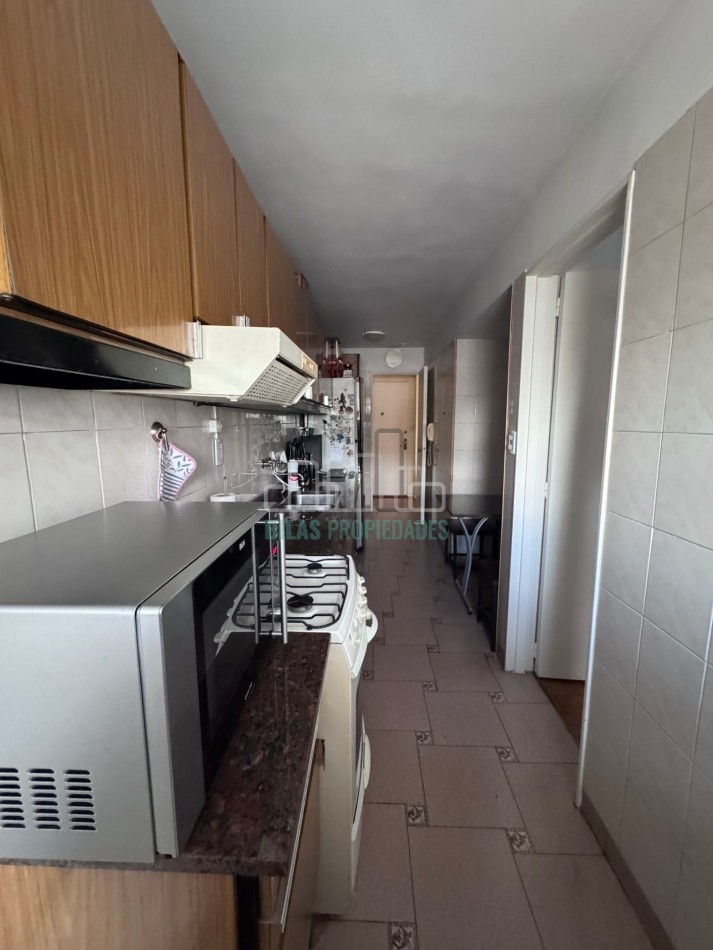 VENTA DEPARTAMENTO 3 AMBIENTES CON DEPENDENCIA- APTO CREDITO- PISO ALTO -BALCON CON VISTA ABIERTA
