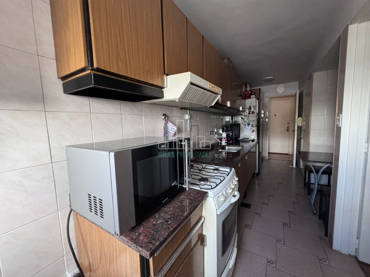 VENTA DEPARTAMENTO 3 AMBIENTES CON DEPENDENCIA- APTO CREDITO- PISO ALTO -BALCON CON VISTA ABIERTA