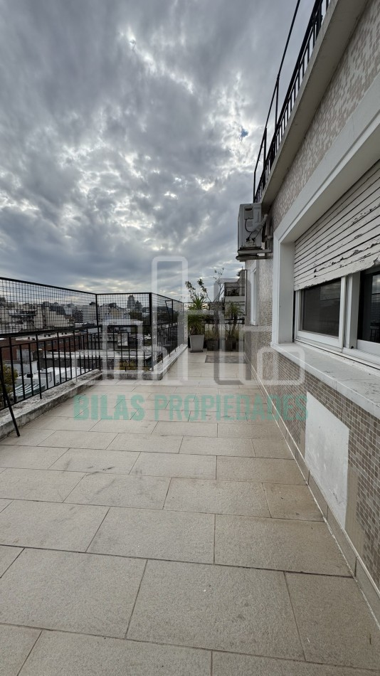 VENTA EXCLUSIVO PISO ENTERO DE 3 AMBIENTES CON TERRAZA Y PARRILLA PROPIA EN VILLA CRESPO