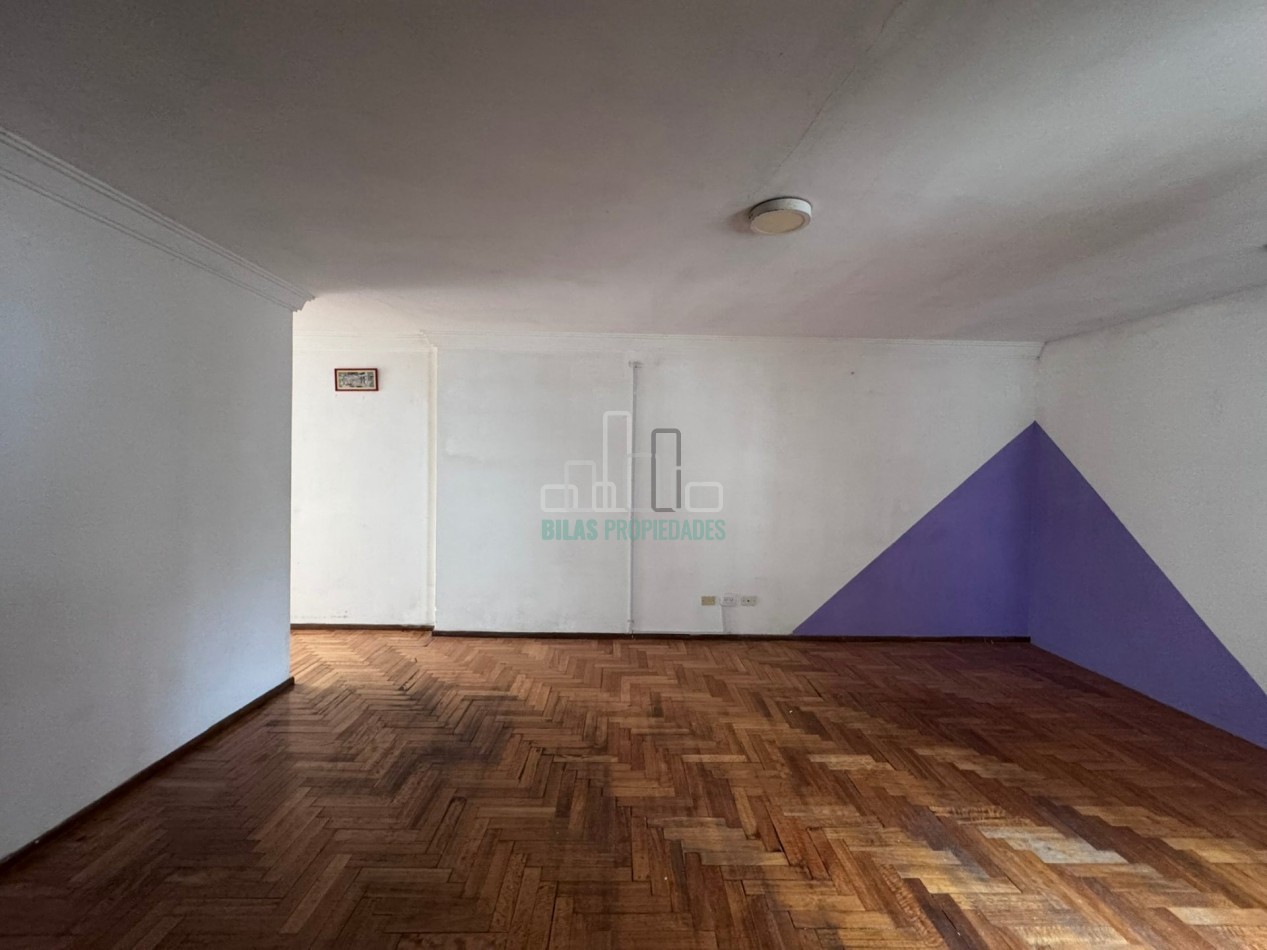 Venta departamento 3 ambientes + espacio adicional en Villa Crespo