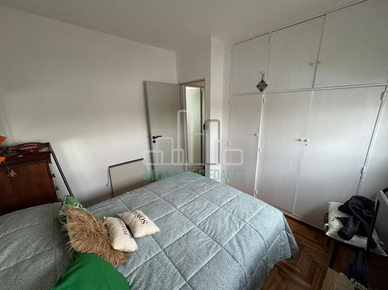 VENTA departamento de 2 ambientes con balcon al frente en Almagro