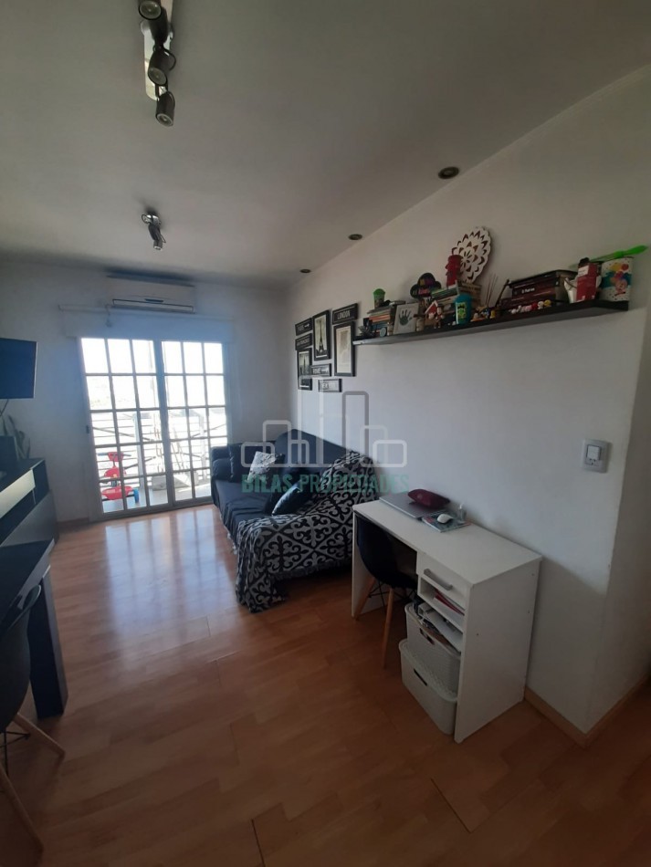 Venta departamento de 3 ambientes en Parque Patricios 