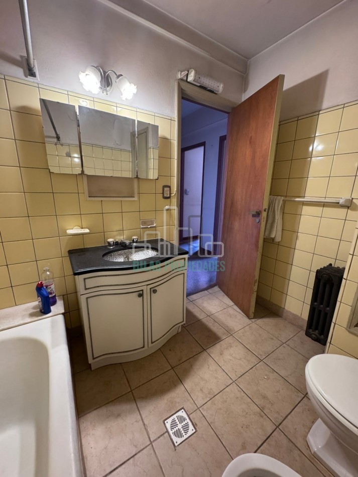 VENTA 3 AMBIENTES CON DEPENDENCIA Y BALCON AL FRENTE CON GRAN POTENCIAL