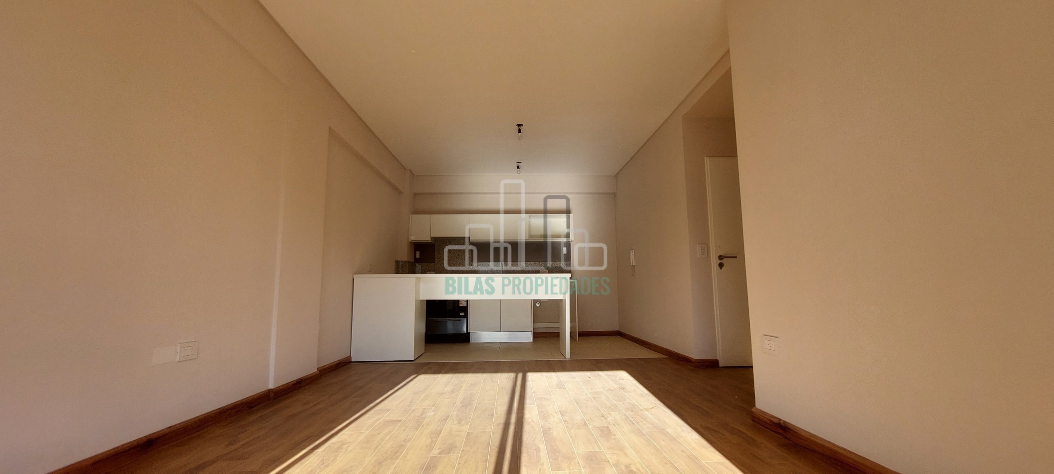 ALQUILER departamento 2 ambientes  con cochera en Caballito Sur