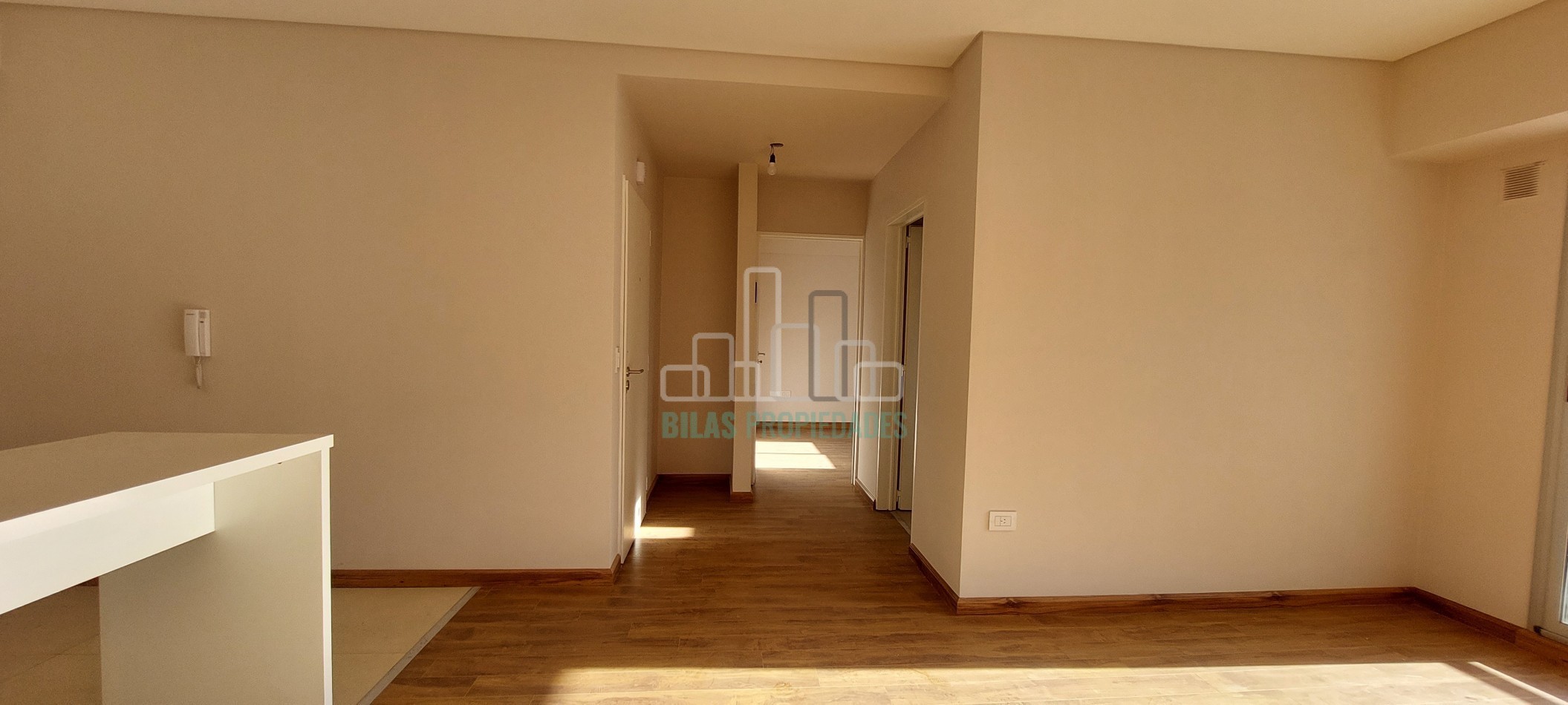 ALQUILER departamento 2 ambientes  con cochera en Caballito Sur