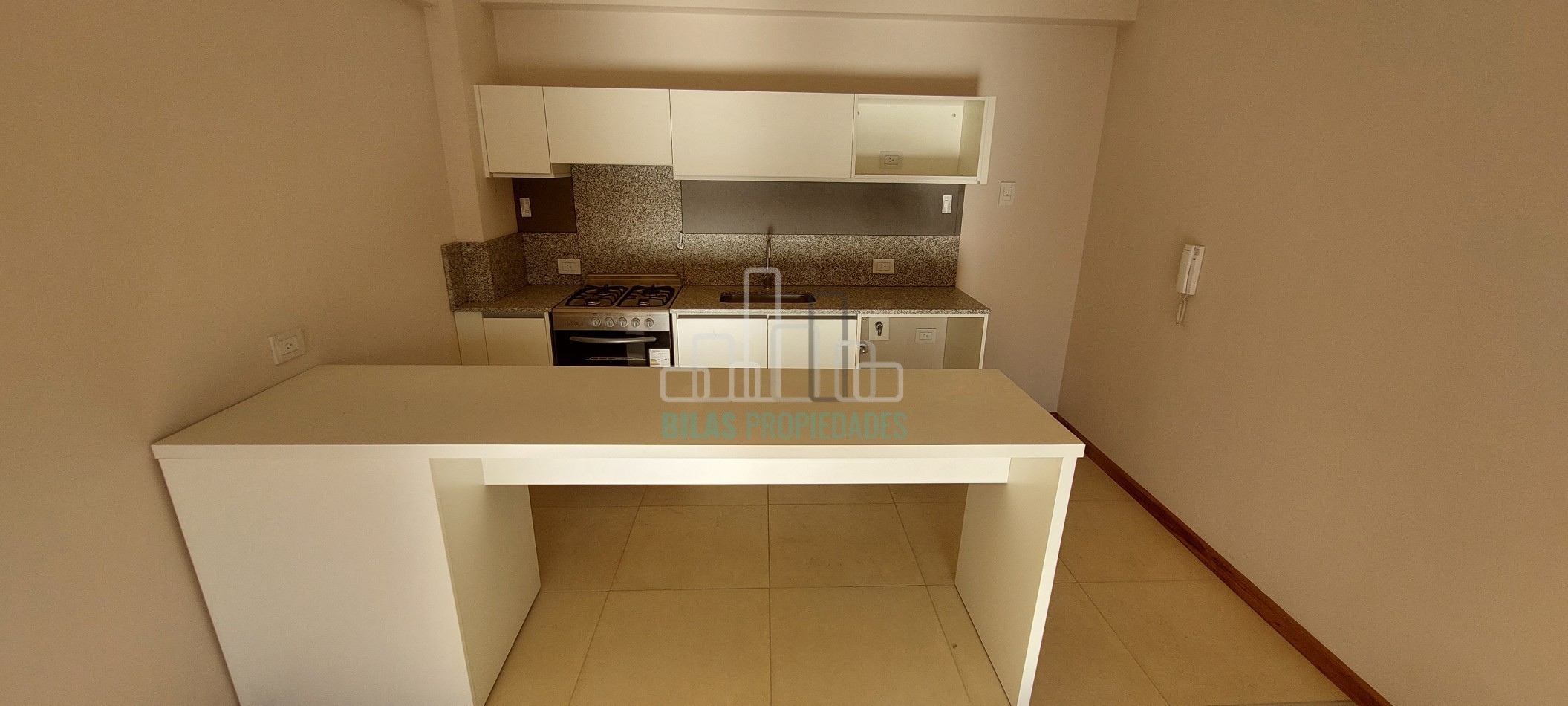 ALQUILER departamento 2 ambientes  con cochera en Caballito Sur