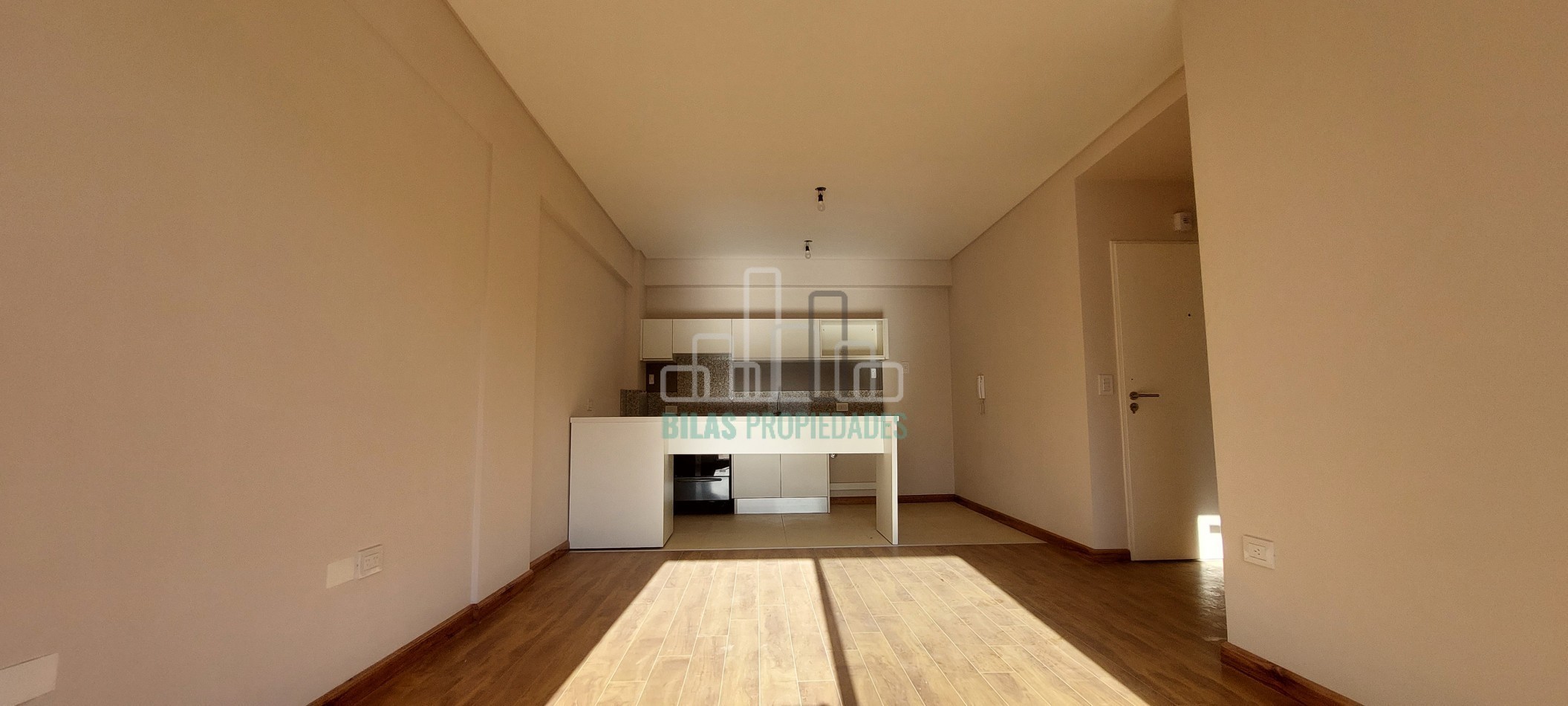 ALQUILER departamento 2 ambientes  con cochera en Caballito Sur