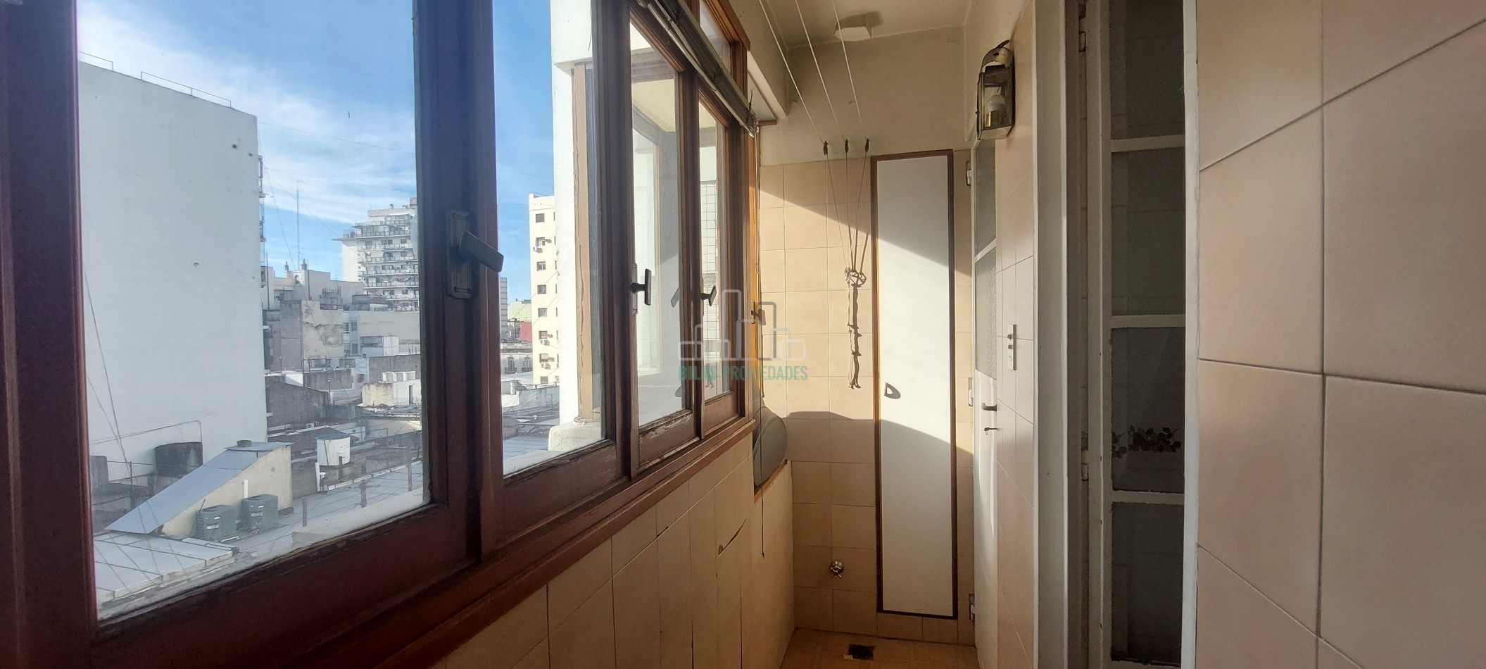 Venta departamento 3 ambientes con dependencia en Almagro