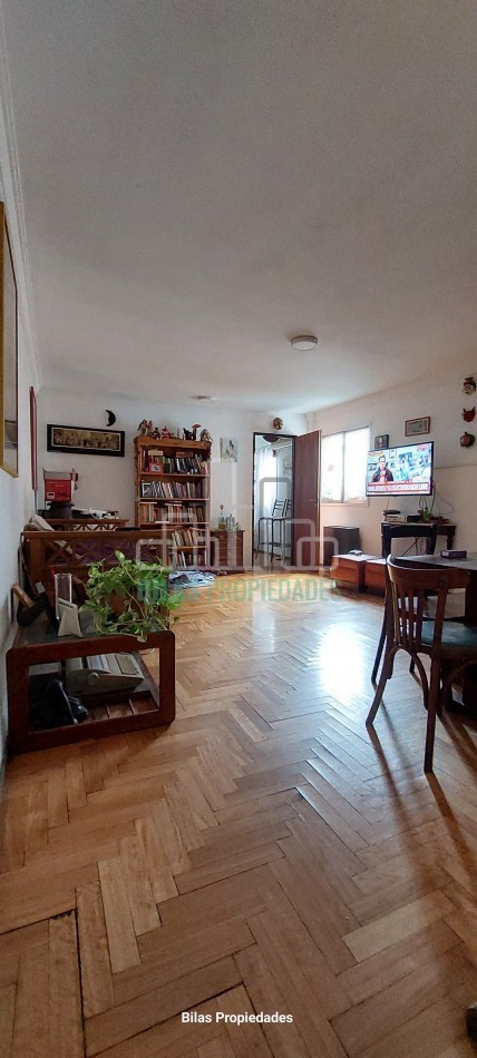 Venta departamento 3 ambientes + espacio adicional en Villa Crespo.