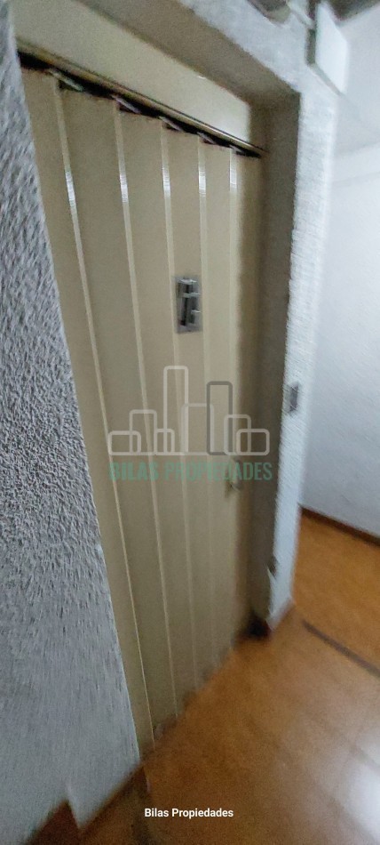 Venta departamento 3 ambientes + espacio adicional en Villa Crespo