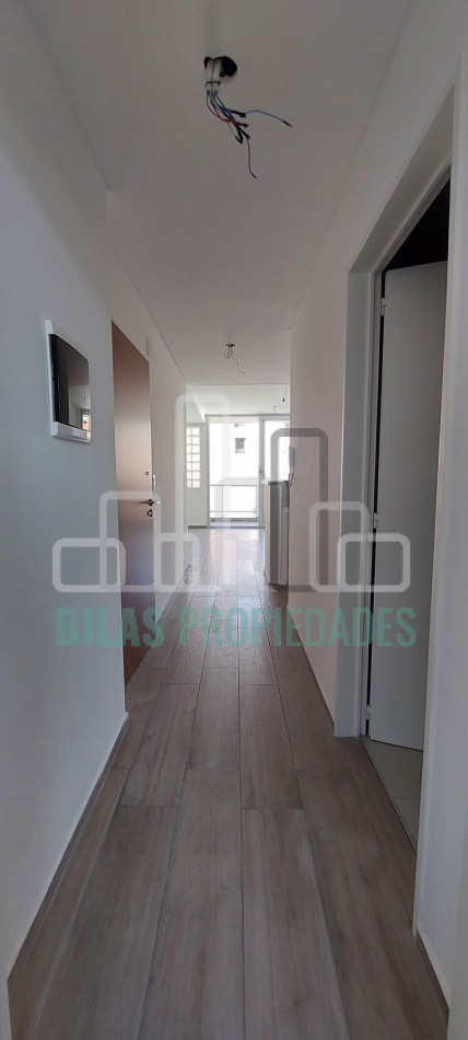 2 AMBIENTES A ESTRENAR AL FRENTE CON BALCON - PISO 7 - VISTA ABIERTA