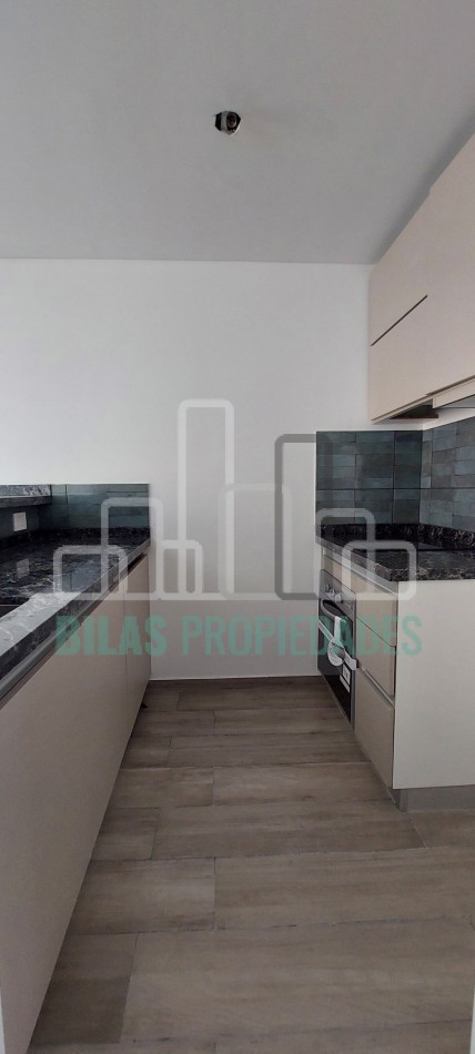 2 AMBIENTES A ESTRENAR AL FRENTE CON BALCON - PISO 7 - VISTA ABIERTA
