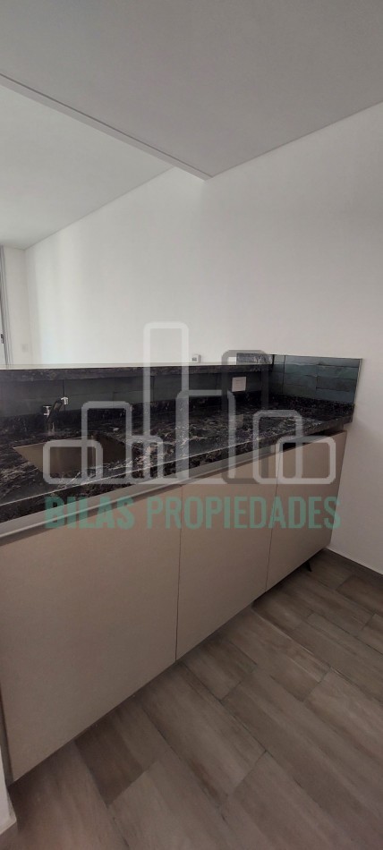 2 AMBIENTES A ESTRENAR AL FRENTE CON BALCON - PISO 7 - VISTA ABIERTA