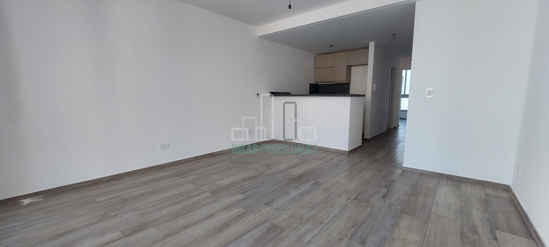 2 AMBIENTES A ESTRENAR AL FRENTE CON BALCON - PISO 7 - VISTA ABIERTA