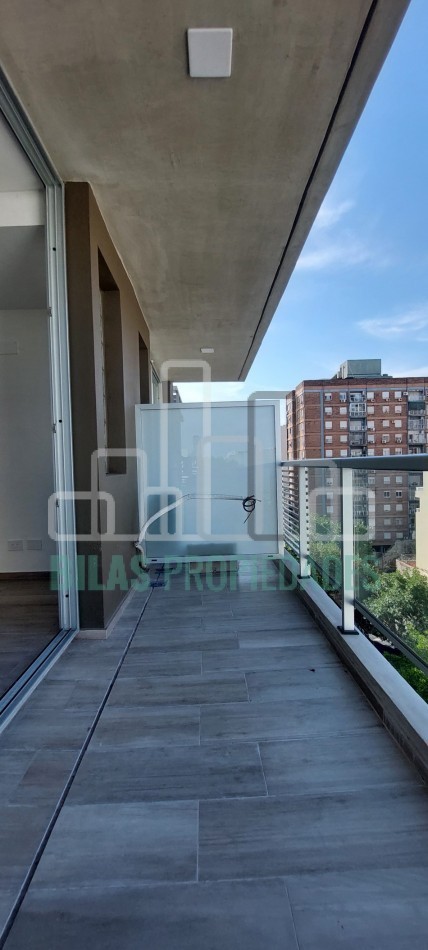2 AMBIENTES A ESTRENAR AL FRENTE CON BALCON - PISO 7 - VISTA ABIERTA