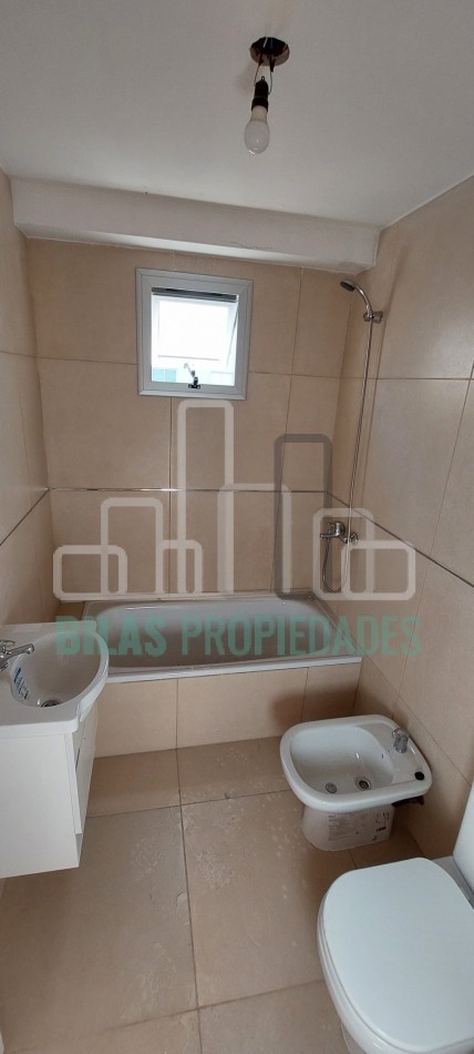 ALQUILER departamento 2 ambientes  con cochera en Caballito Sur