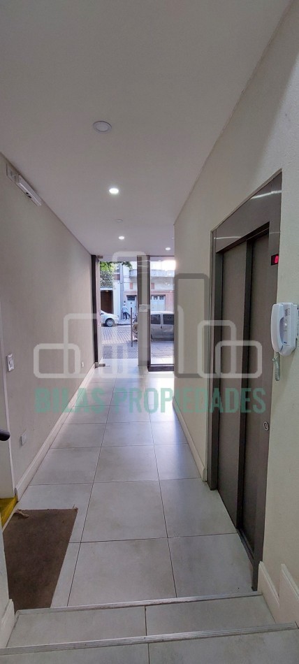 ALQUILER departamento 2 ambientes  con cochera en Caballito Sur