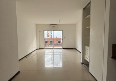 ALQUILER Monoambiente con balcon al frente en Caballito 